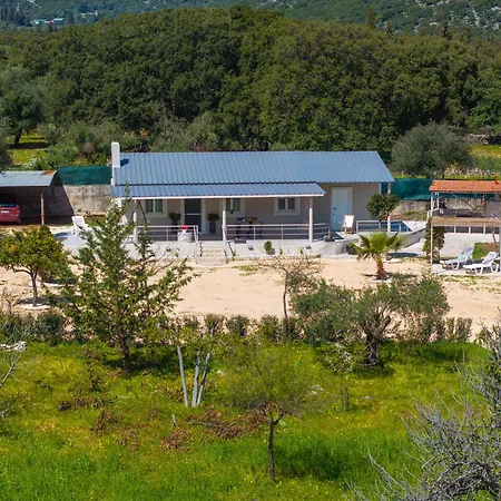 Holiday home Julia's Karavomylos